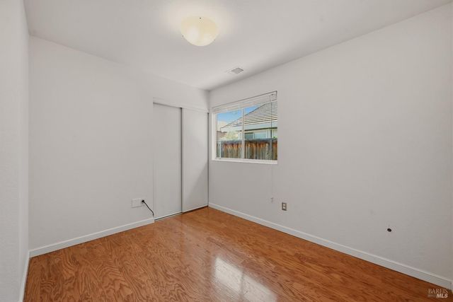 105 Freedom Ct, Vacaville, CA 95687