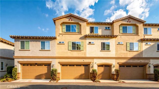 326 N Calvados Avenue, Azusa, CA 91702