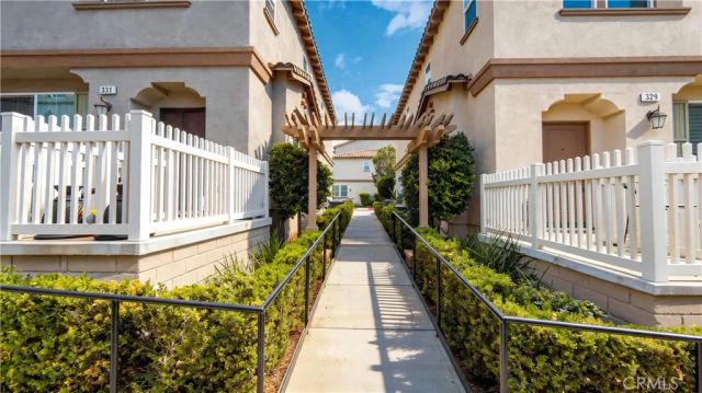 326 N Calvados Avenue, Azusa, CA 91702