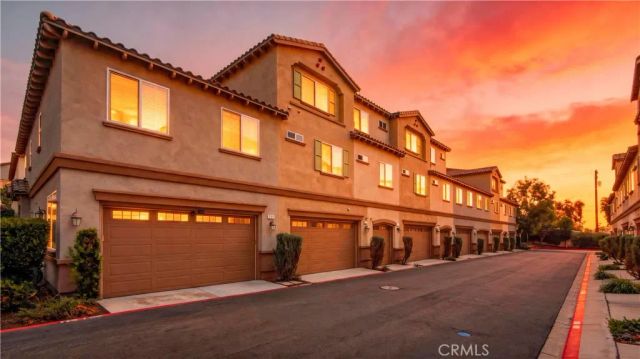 326 N Calvados Avenue, Azusa, CA 91702