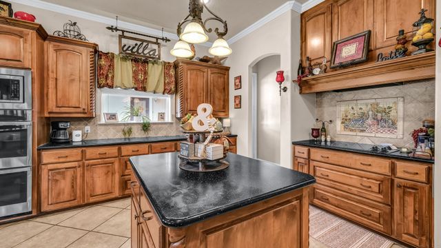 1144 Boling Ranch Road N, Azle, TX 76020