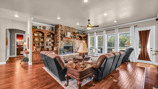 1144 Boling Ranch Road N, Azle, TX 76020