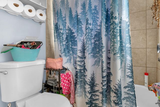 2623 Hart Road, Highland, IN 46322