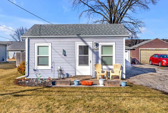 2623 Hart Road, Highland, IN 46322