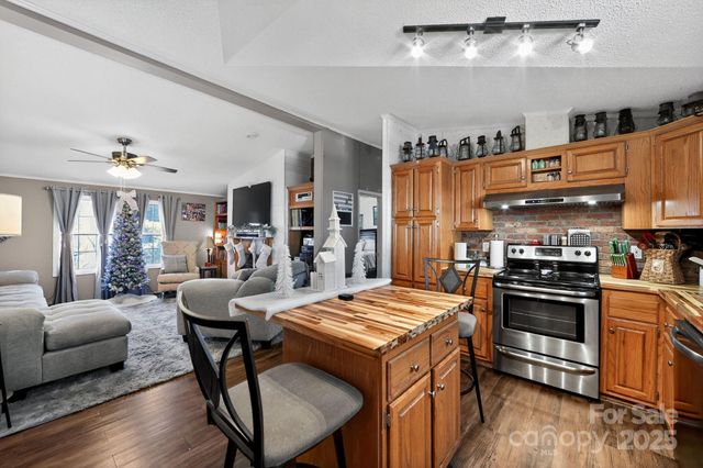 19 Morton Lane, Asheville, NC 28806