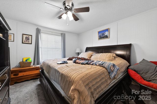 19 Morton Lane, Asheville, NC 28806