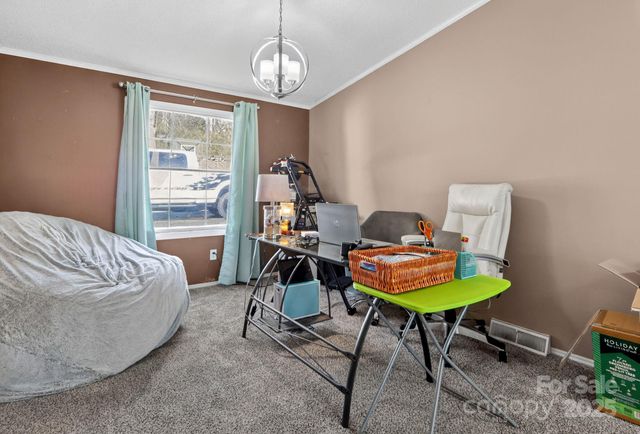 19 Morton Lane, Asheville, NC 28806