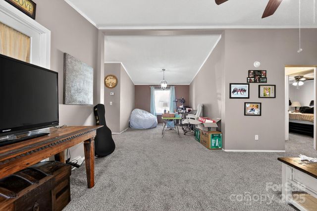 19 Morton Lane, Asheville, NC 28806