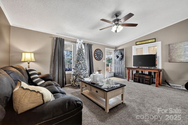 19 Morton Lane, Asheville, NC 28806