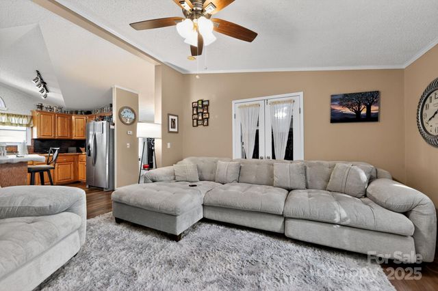 19 Morton Lane, Asheville, NC 28806