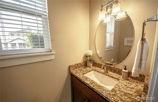 401 Salmonberry Lane SW, Ocean Shores, WA 98569