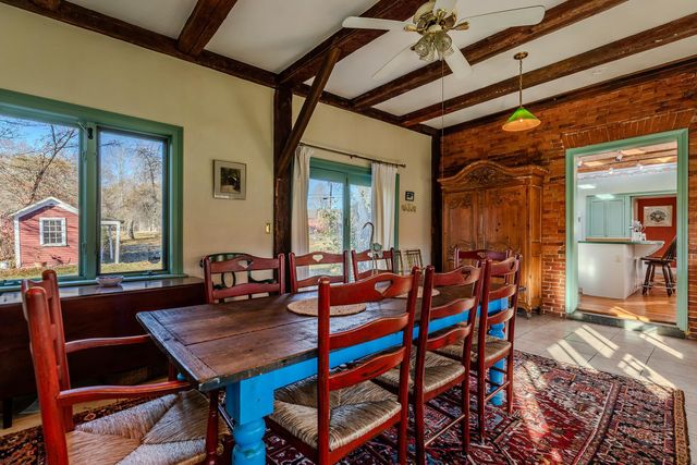 514 First Avenue, Chester, VT 05143