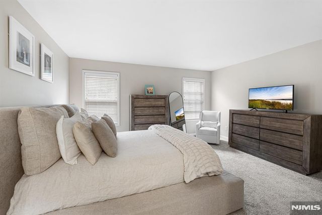 900 Somerset Court, Ramsey, NJ 07446