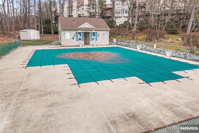 900 Somerset Court, Ramsey, NJ 07446