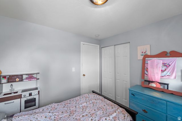 1371 E SUDBURY AVE, Sandy, UT 84093