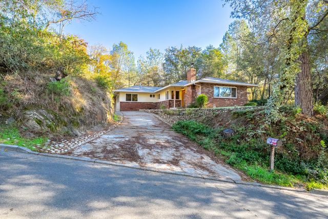 2697 Morrene Dr, Placerville, CA 95667