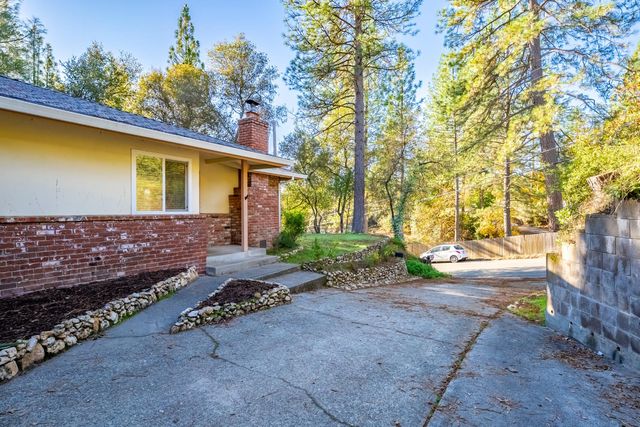 2697 Morrene Dr, Placerville, CA 95667