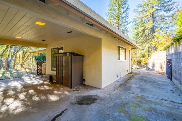 2697 Morrene Dr, Placerville, CA 95667