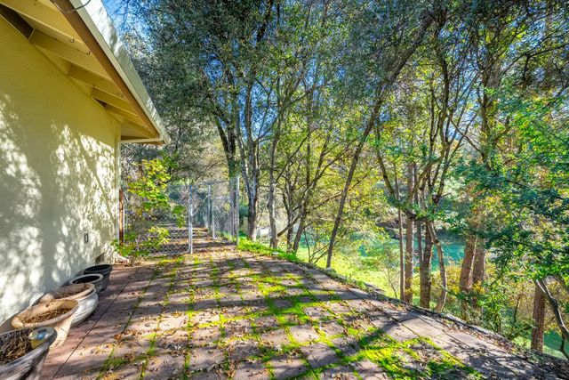 2697 Morrene Dr, Placerville, CA 95667