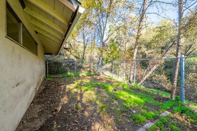 2697 Morrene Dr, Placerville, CA 95667