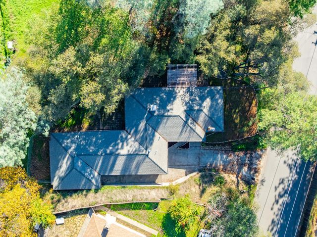 2697 Morrene Dr, Placerville, CA 95667