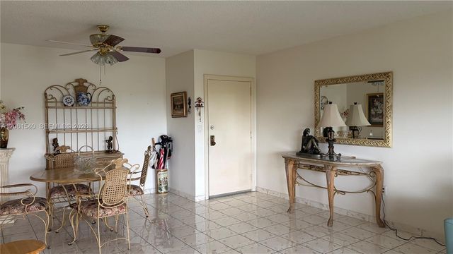 14201 SW 66th St 406- A, Miami, FL 33183