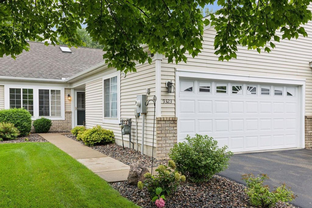 9323 Kimberly Lane N, Maple Grove, MN 55311