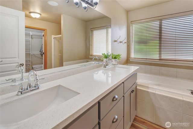 11821 184th Street E, Puyallup, WA 98374