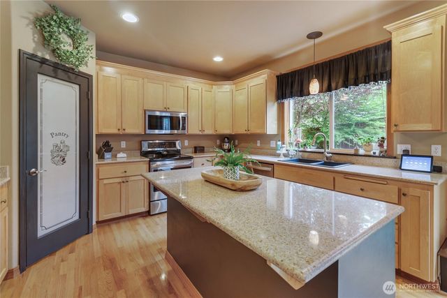 11821 184th Street E, Puyallup, WA 98374