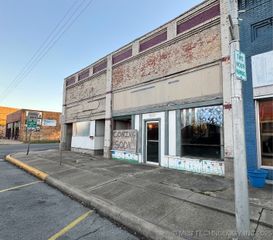 848 Pennsylvania, Hartshorne, OK 74547