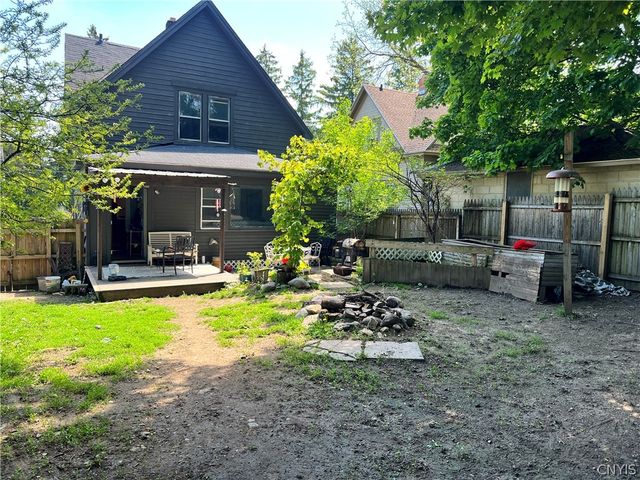 2216 South Avenue, Syracuse, NY 13207