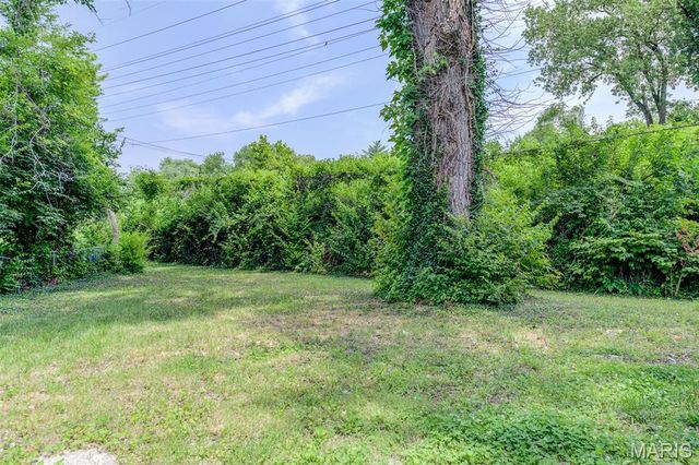 8067 Aline Avenue, St Louis, MO 63134
