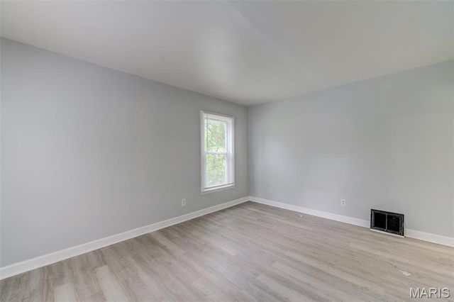 8067 Aline Avenue, St Louis, MO 63134