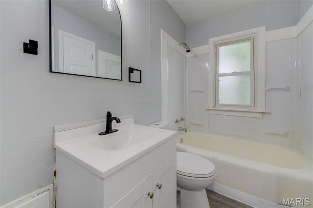 8067 Aline Avenue, St Louis, MO 63134