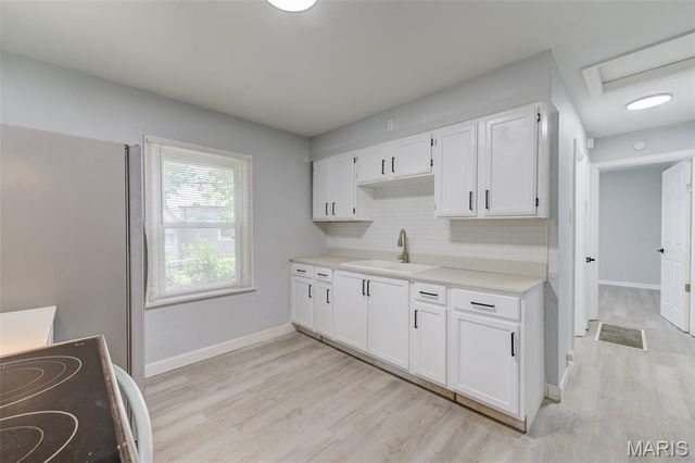 8067 Aline Avenue, St Louis, MO 63134
