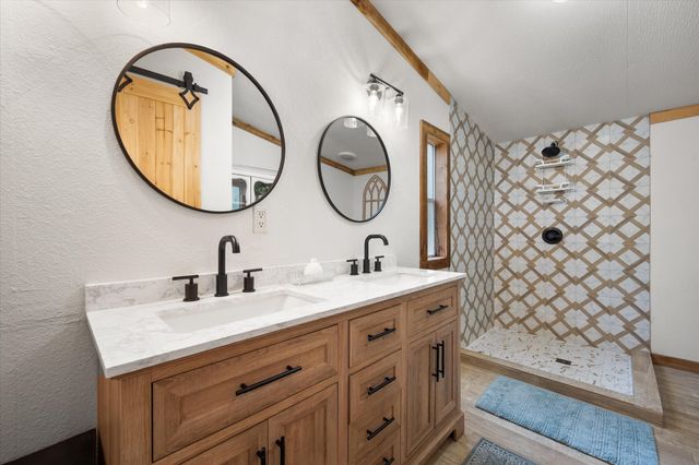 379 FCR 161, Streetman, TX 75859