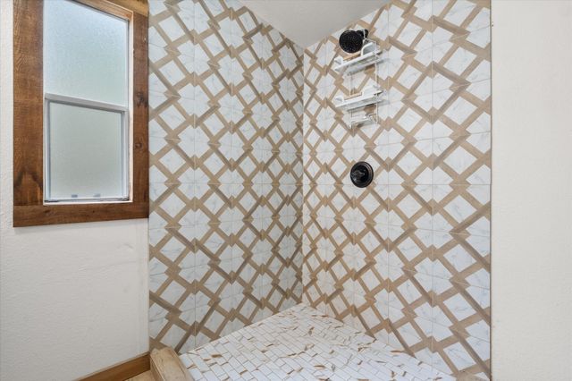 379 FCR 161, Streetman, TX 75859