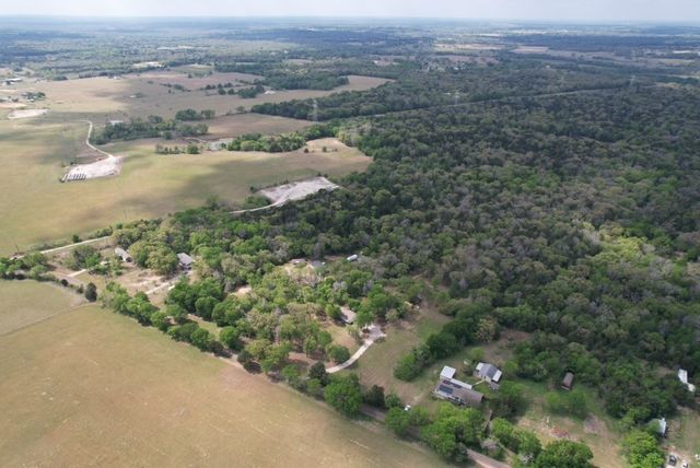 379 FCR 161, Streetman, TX 75859