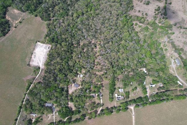 379 FCR 161, Streetman, TX 75859