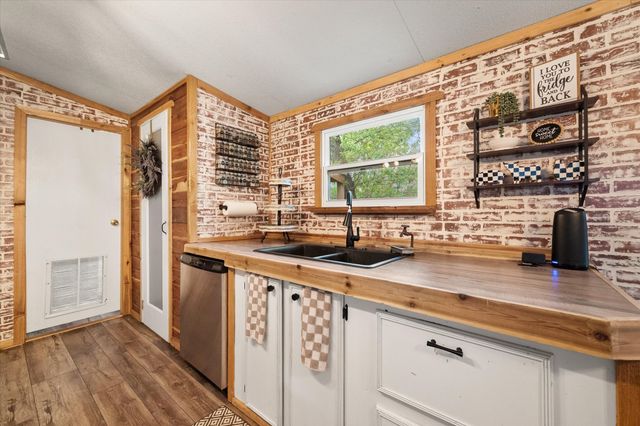 379 FCR 161, Streetman, TX 75859