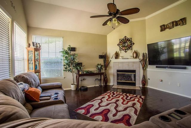 2713 Butler National DR, Pflugerville, TX 78660