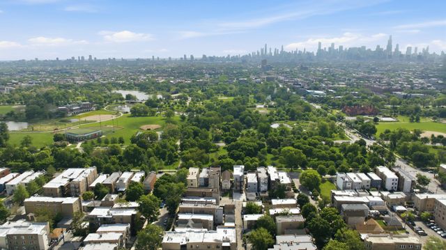1244 N Kedzie Avenue 1, Chicago, IL 60651
