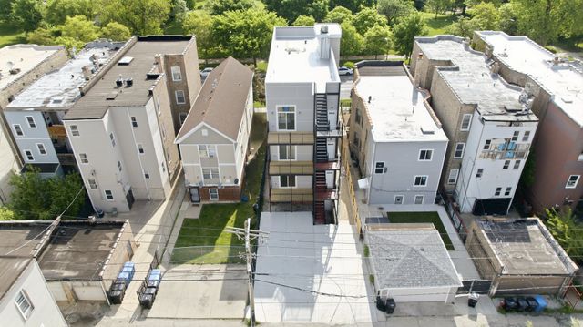1244 N Kedzie Avenue 1, Chicago, IL 60651