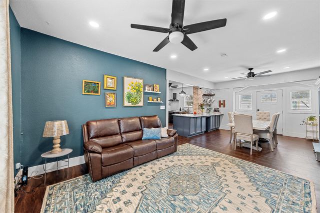 1310 E Texas Avenue, Mart, TX 76664