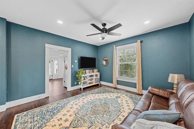 1310 E Texas Avenue, Mart, TX 76664