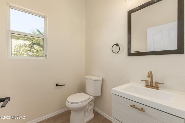 1348 W Calle Libro Del Retrato, Sahuarita, AZ 85629