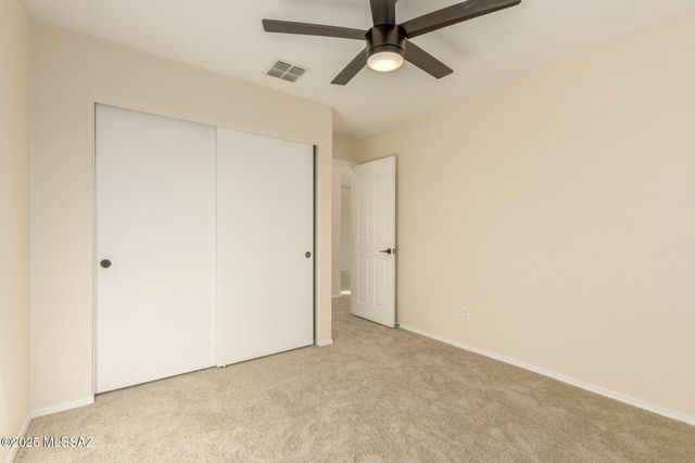 1348 W Calle Libro Del Retrato, Sahuarita, AZ 85629