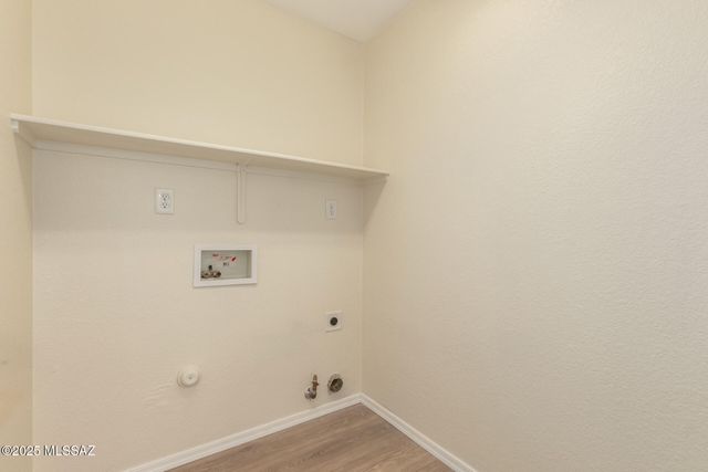 1348 W Calle Libro Del Retrato, Sahuarita, AZ 85629