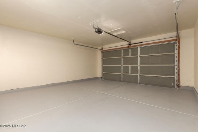 1348 W Calle Libro Del Retrato, Sahuarita, AZ 85629