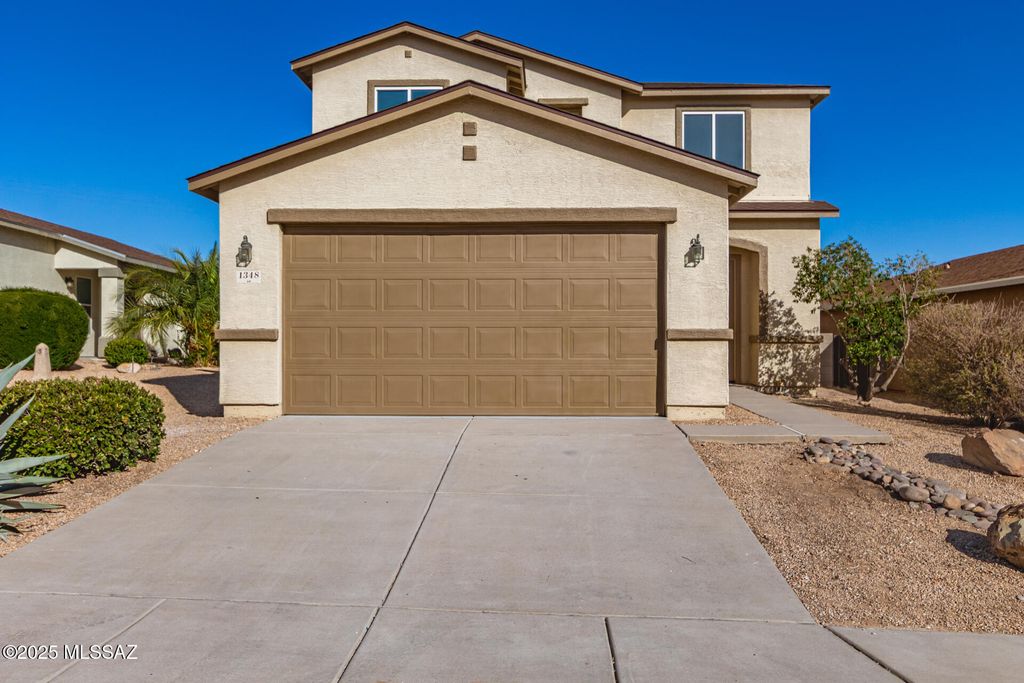 1348 W Calle Libro Del Retrato, Sahuarita, AZ 85629
